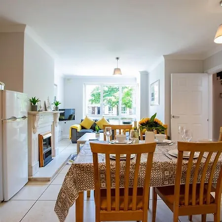 Сasa de vacaciones 103 - The Townhouse At Gort Na Coiribe By Shortstays Galway