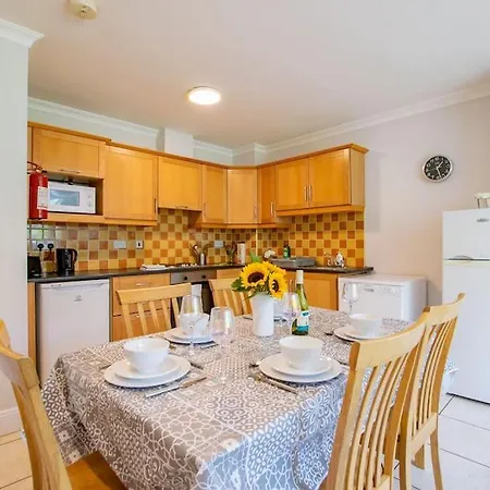 Сasa de vacaciones 103 - The Townhouse At Gort Na Coiribe By Shortstays Galway