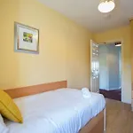 103 - The Townhouse At Gort Na Coiribe By Shortstays - Sleeps 6 Ferienhaus *