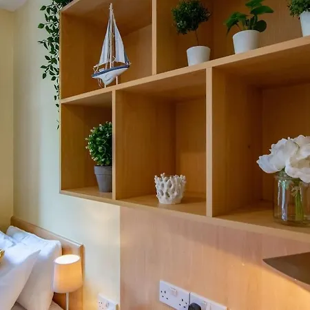 103 - The Townhouse At Gort Na Coiribe By Shortstays - Sleeps 6 * Galway