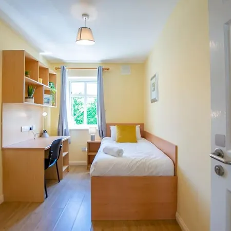 Feriehus 103 - The Townhouse At Gort Na Coiribe By Shortstays